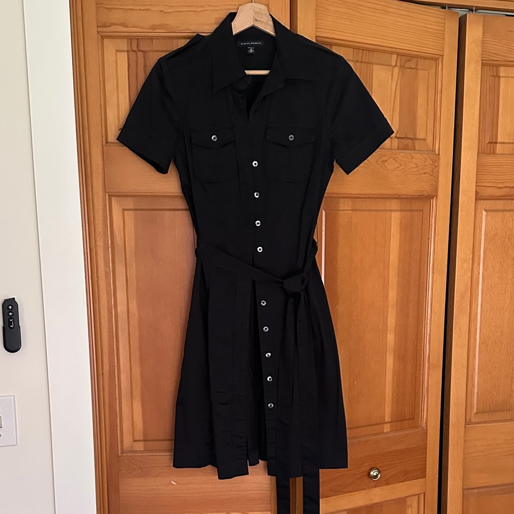 Banana Republic Black Short-Sleeve Shirt Dress with Tie Waist